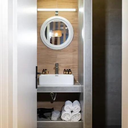 Centro Urban Suites B4 *